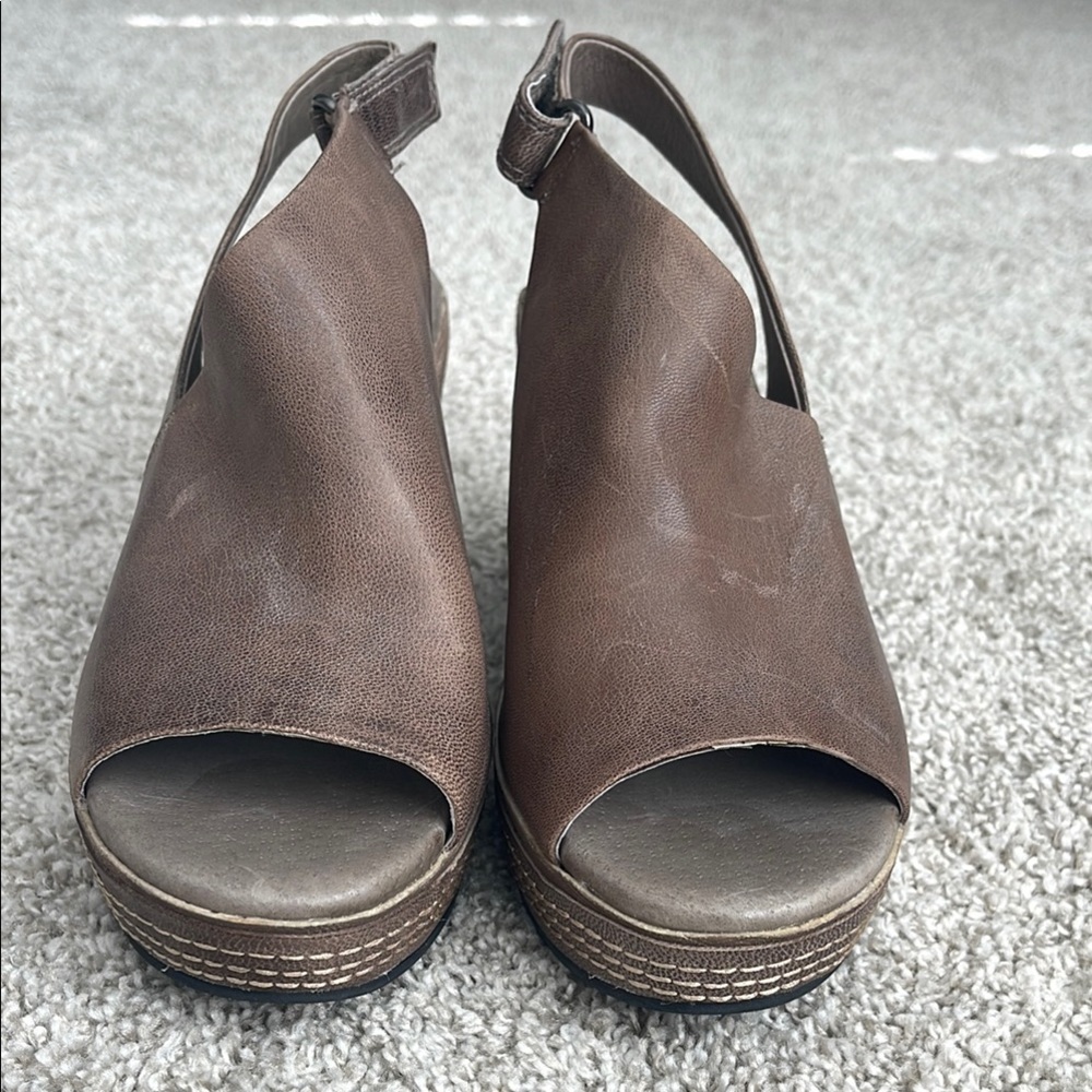 Antelope Brown Leather Slingback Wedge Sandals - Picture 2 of 8